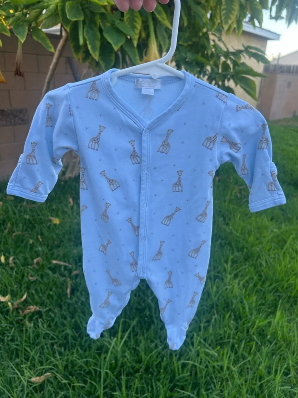 Kissy Kissy Sophie La girafe Light Blue Footed One-Piece with Tan Giraffe Print